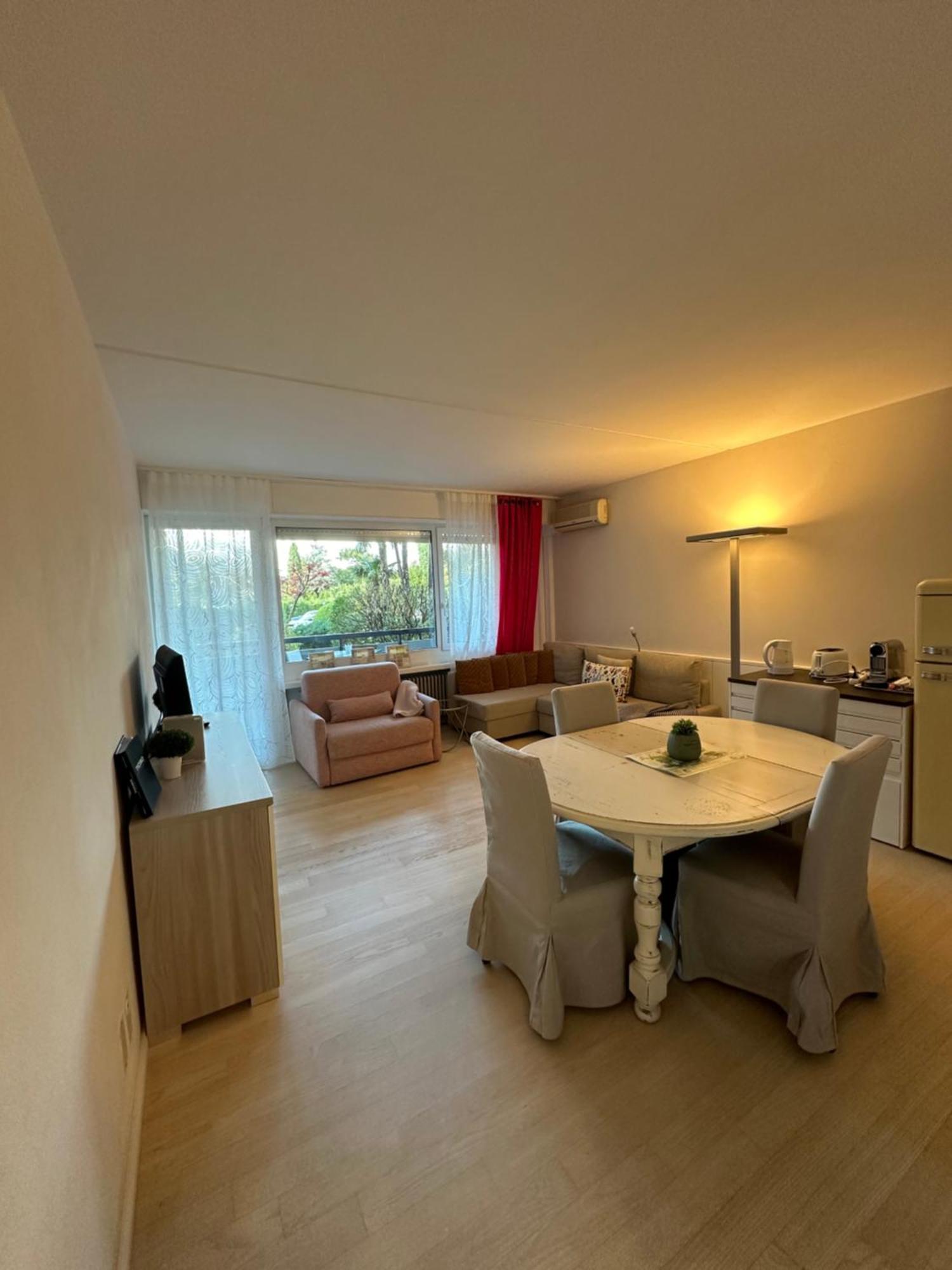 Appartement Holiday On The Lake Lugano 2 à Bissone Extérieur photo