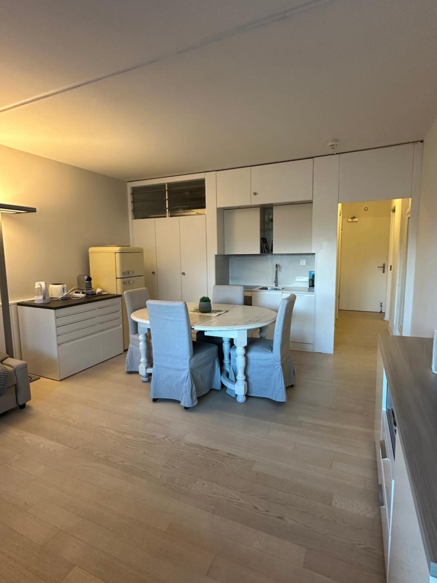Appartement Holiday On The Lake Lugano 2 à Bissone Extérieur photo